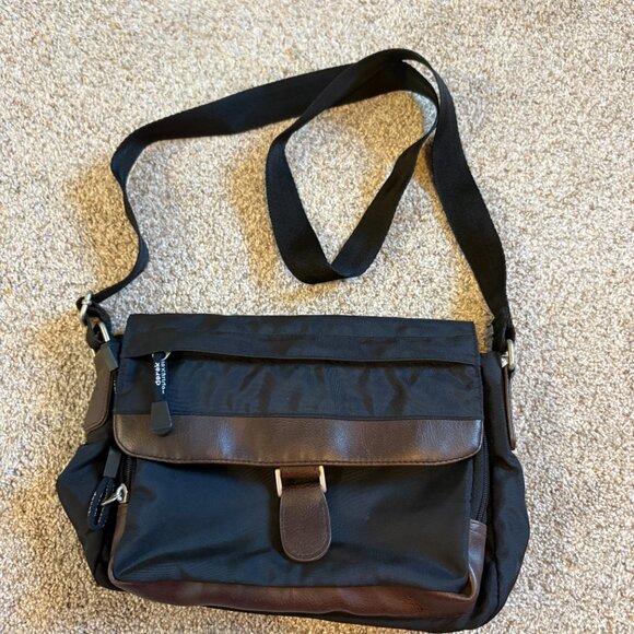 derek alexander Handbags - Derek Alexander Crossbody Purse Black Nylon Material Brown Trim